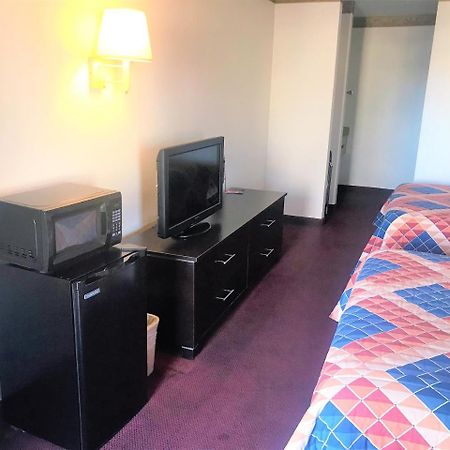 American Inn & Suites Albuquerque Esterno foto
